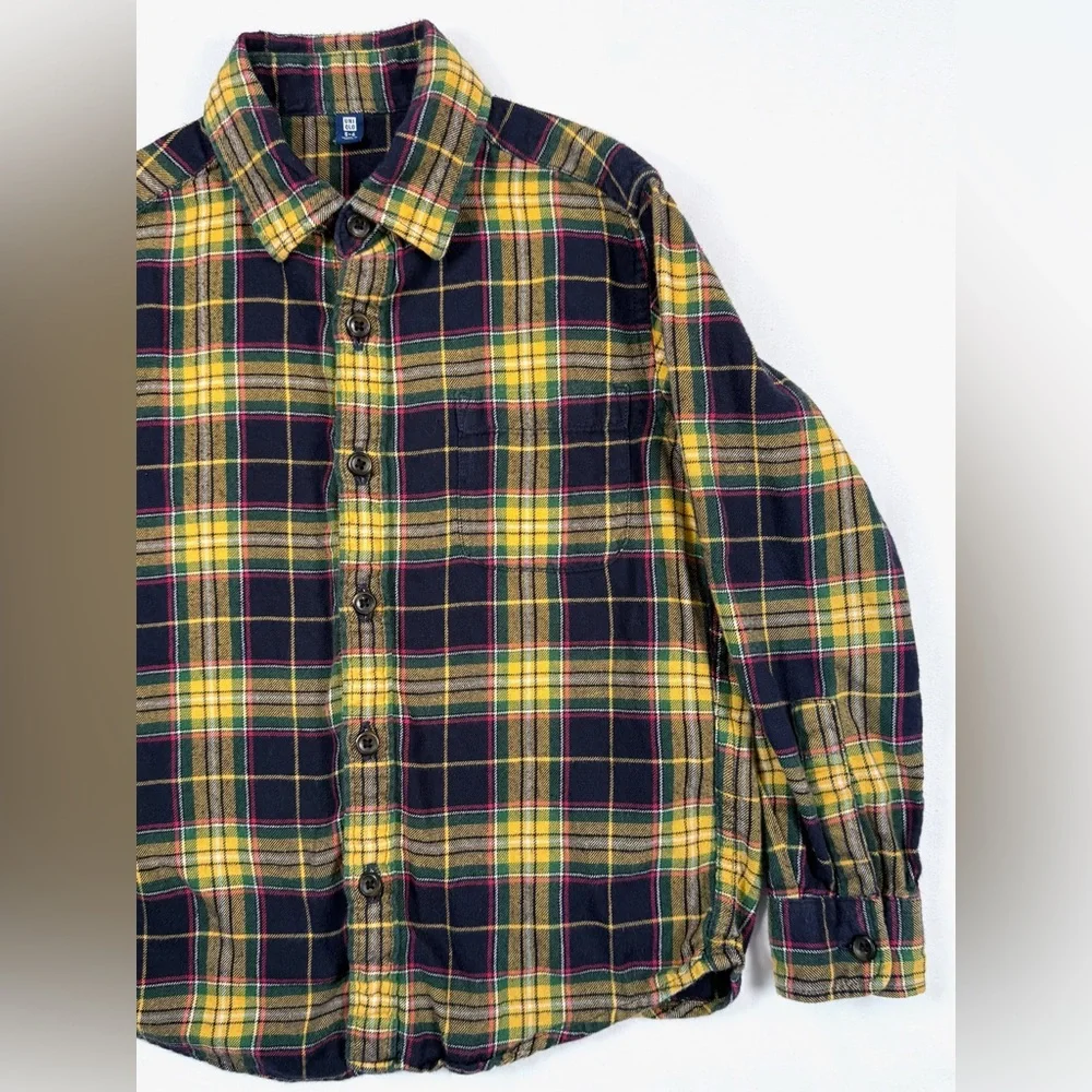 UNIQLO‎ KIDS Boys Plaid Flannel Button Down Shirt Size 5-6 Classic Cozy Fall